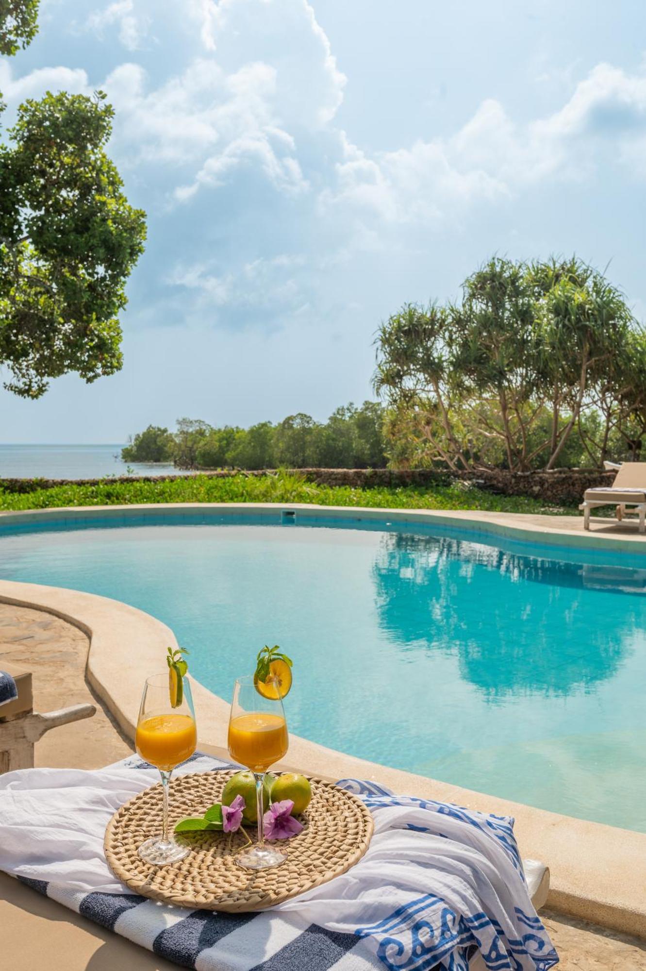 Mwazaro Beach Lodge Shimoni Bagian luar foto