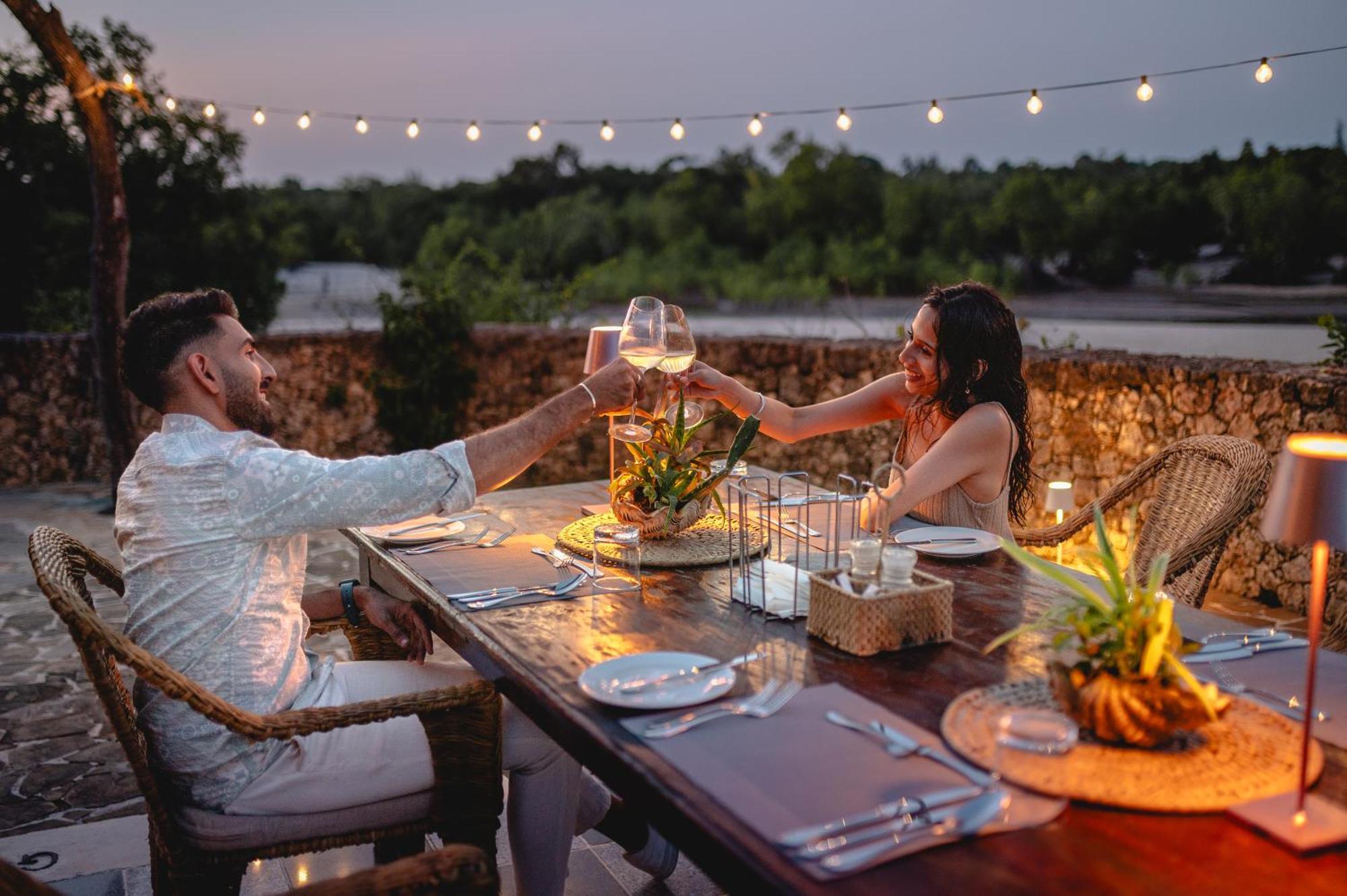 Mwazaro Beach Lodge Shimoni Bagian luar foto