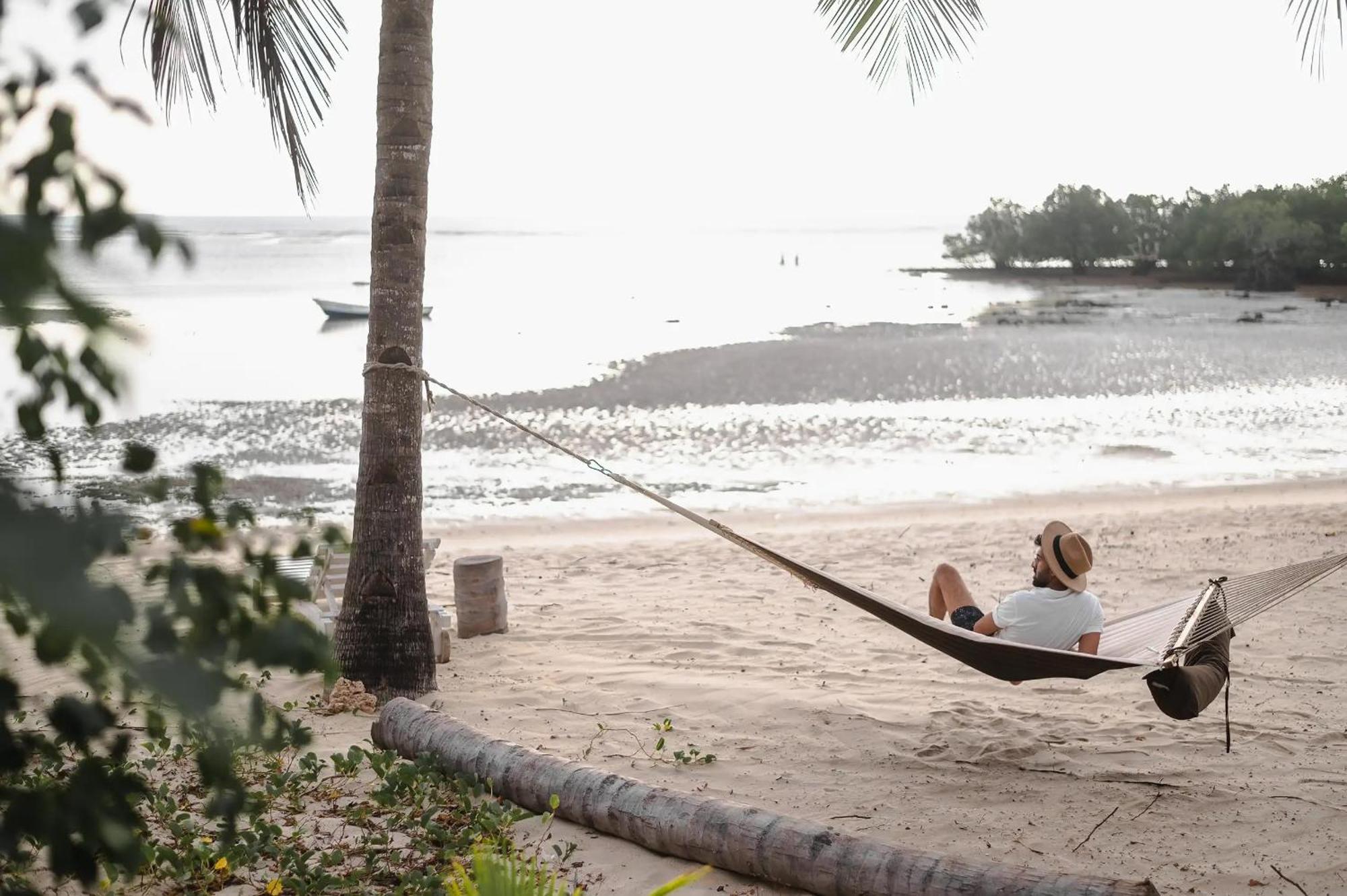 Mwazaro Beach Lodge Shimoni Bagian luar foto