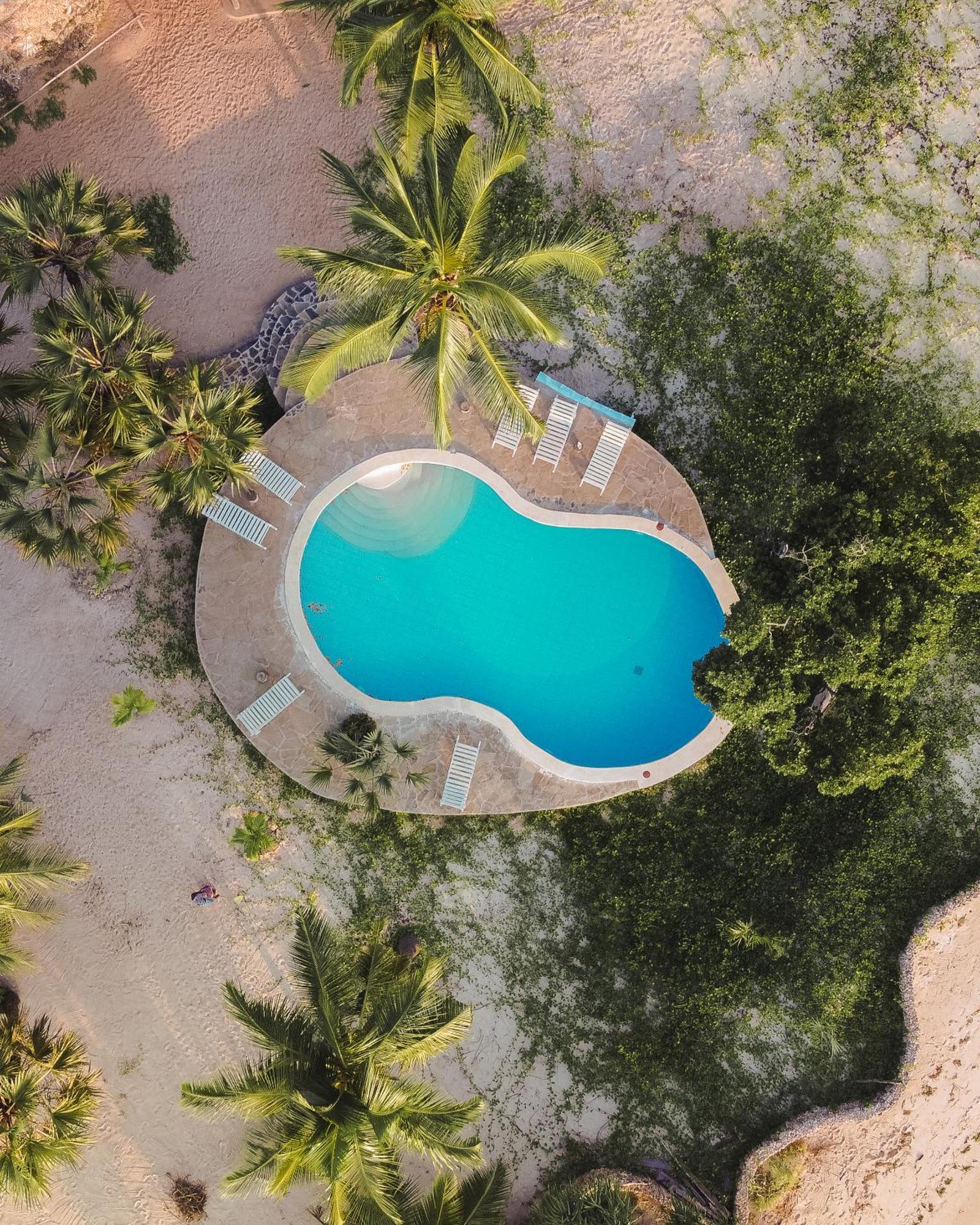 Mwazaro Beach Lodge Shimoni Bagian luar foto