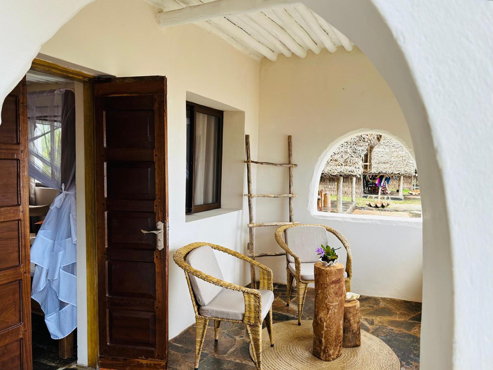 Mwazaro Beach Lodge Shimoni Ruang foto
