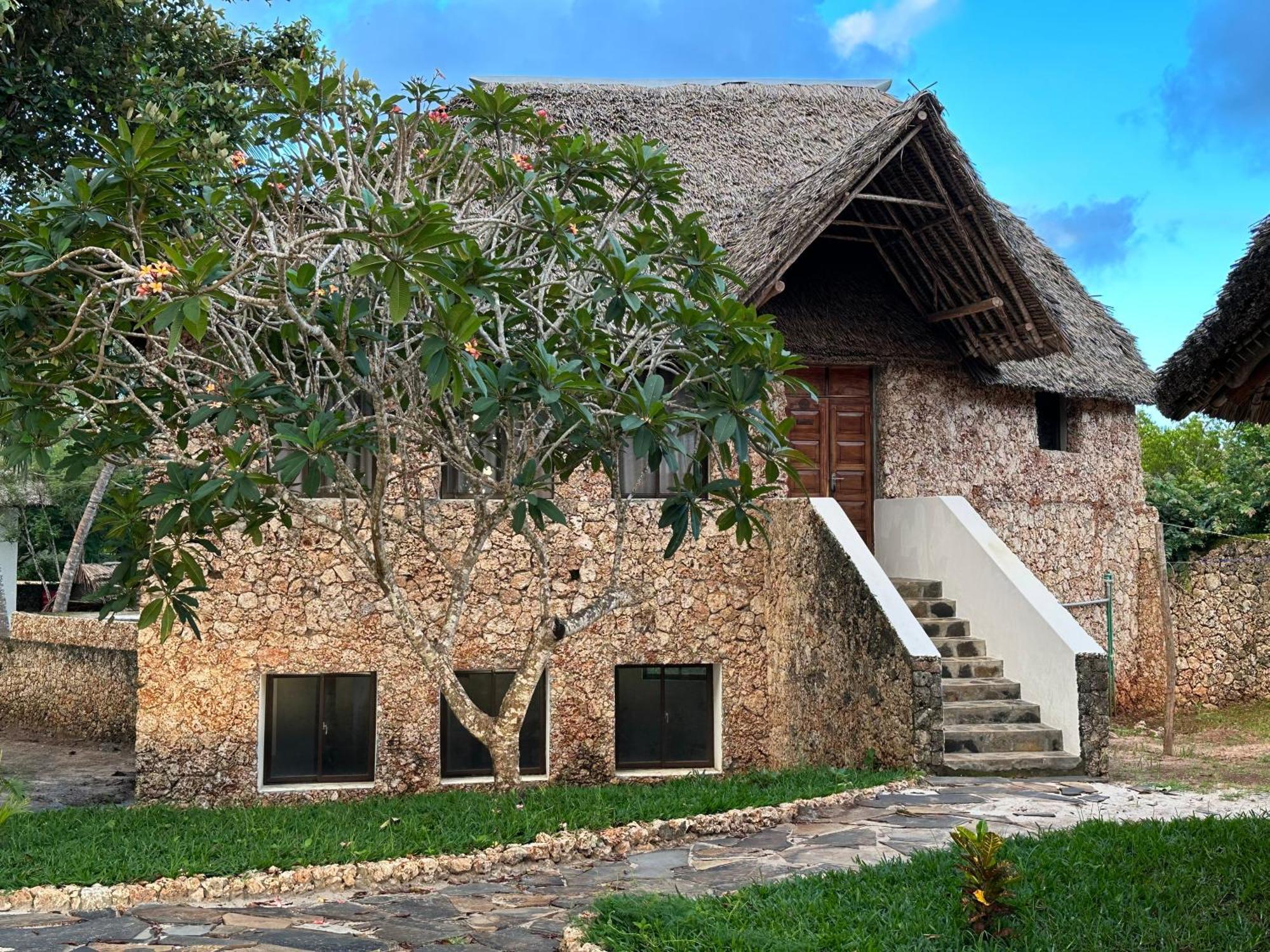 Mwazaro Beach Lodge Shimoni Ruang foto